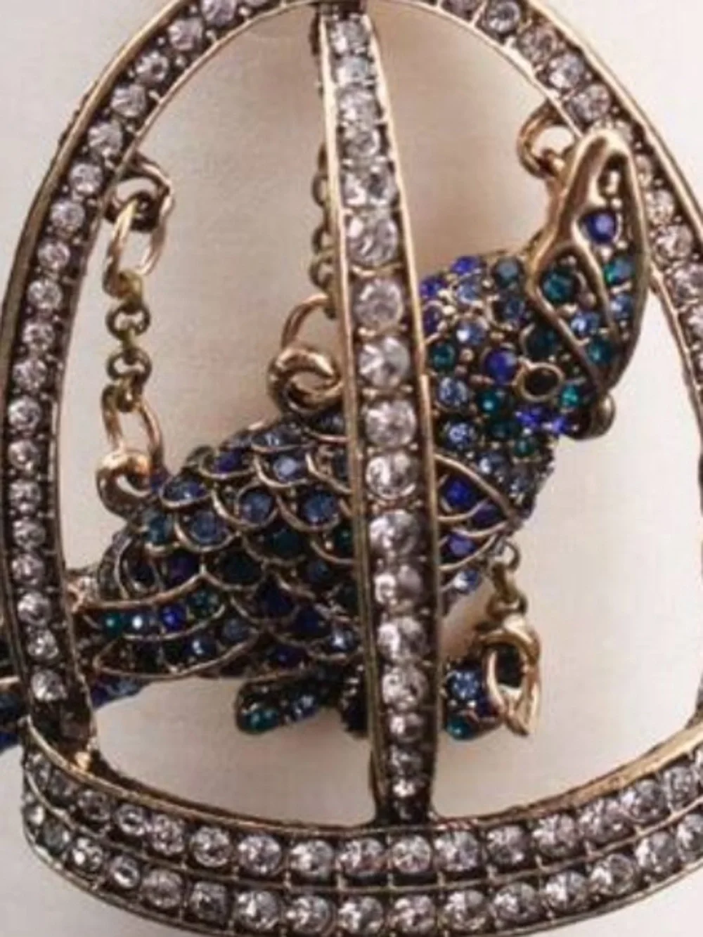 STUNNING-Large Crystal Parrot in Cage Brooch with Bow - Gold Tone